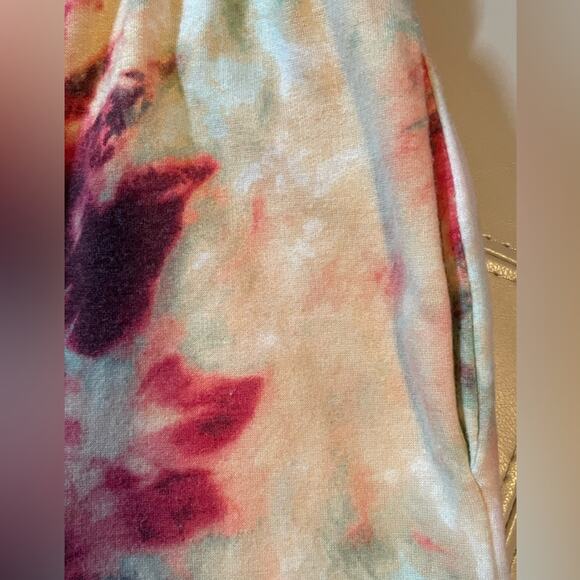 Vanilla Bay Nadia Bright Tie-Dye Lounge Shorts Size Medium - Picture 6 of 6